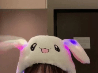Vnoučaty neodolatelný velikonoční dárek – hebká králičí čepice s pohyblivými oušky 🐰