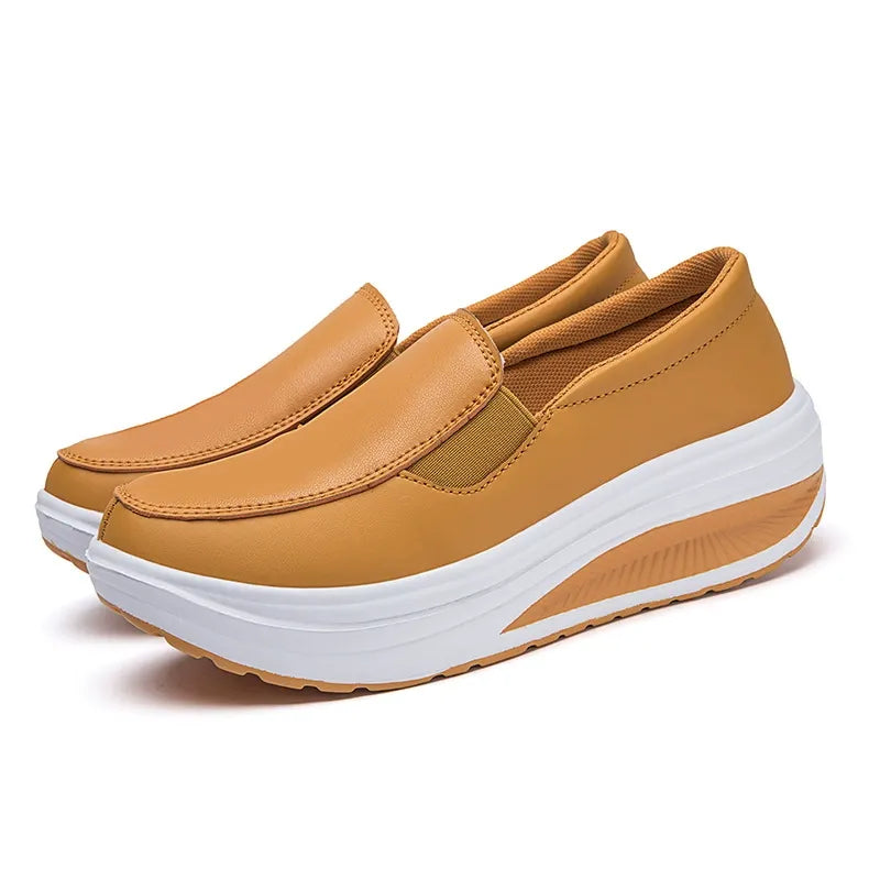 Novinka 2026 – Měkké a pohodlné, ideální pro volný čas 👟 Dámské slip-on platformové boty