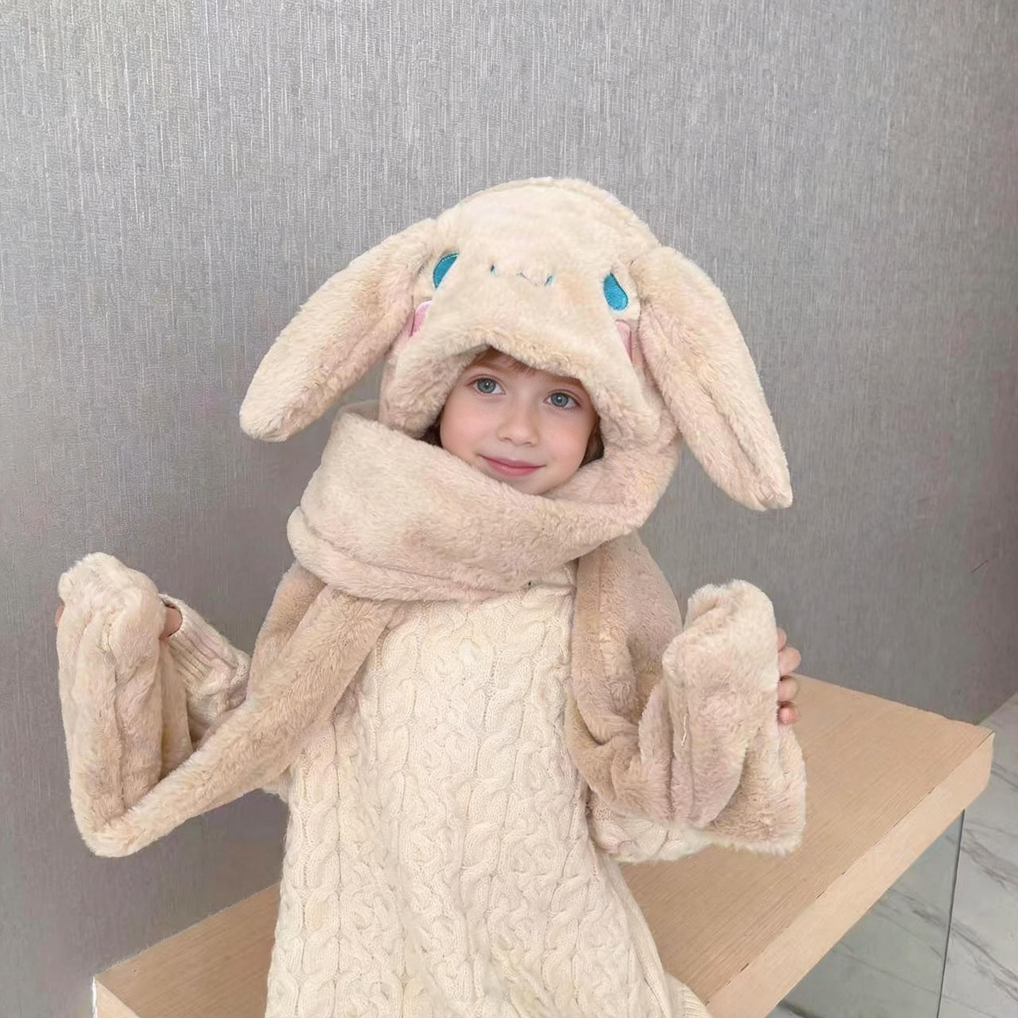 Vnoučaty neodolatelný velikonoční dárek – hebká králičí čepice s pohyblivými oušky 🐰